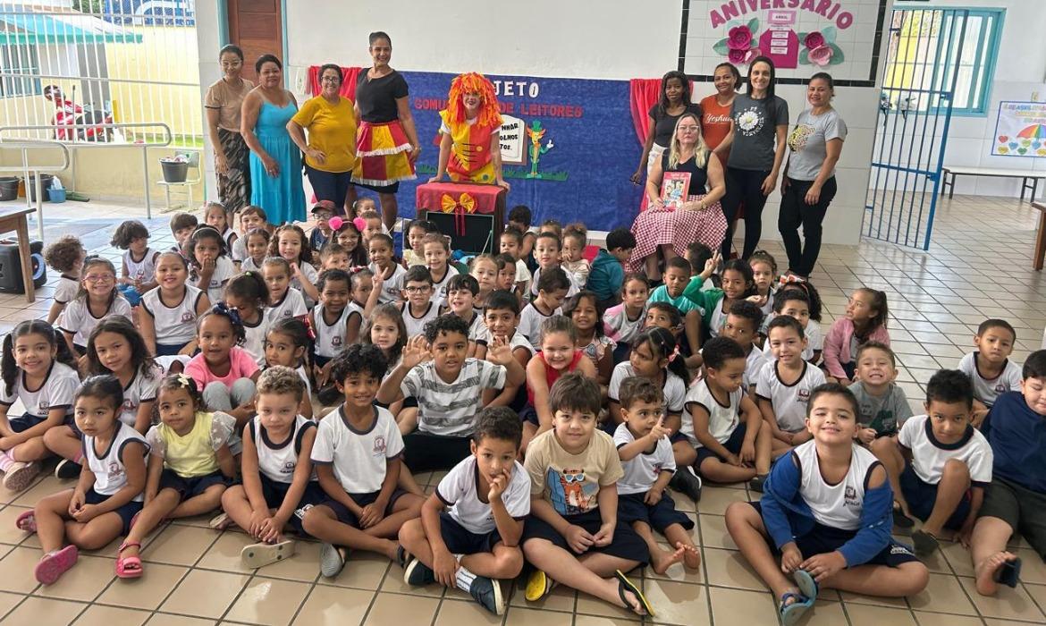 “Comunidade de Leitores”: Cmei Sete Anões inicia ações do projeto incentivando a escuta, escrita e leitura de diversos gêneros textuais