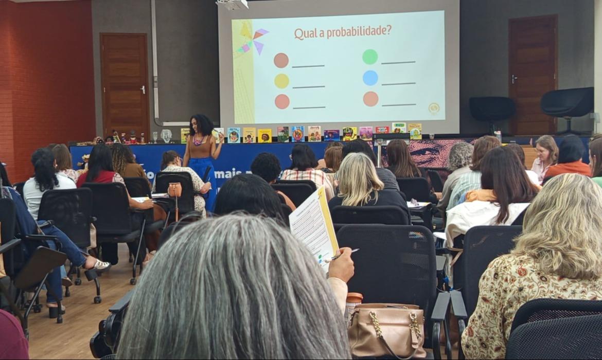 Formação de Matemática para os anos iniciais aperfeiçoa práticas pedagógicas