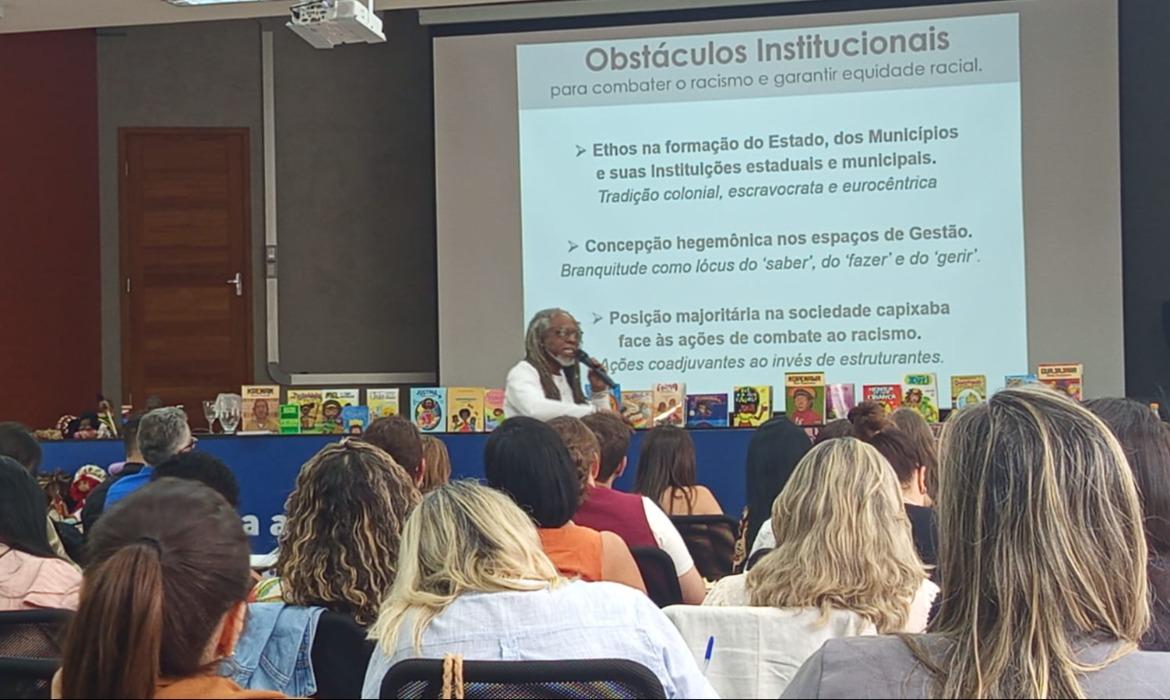 Gestão para a Equidade Racial é tema de capacitação de técnicos do regime de colaboração