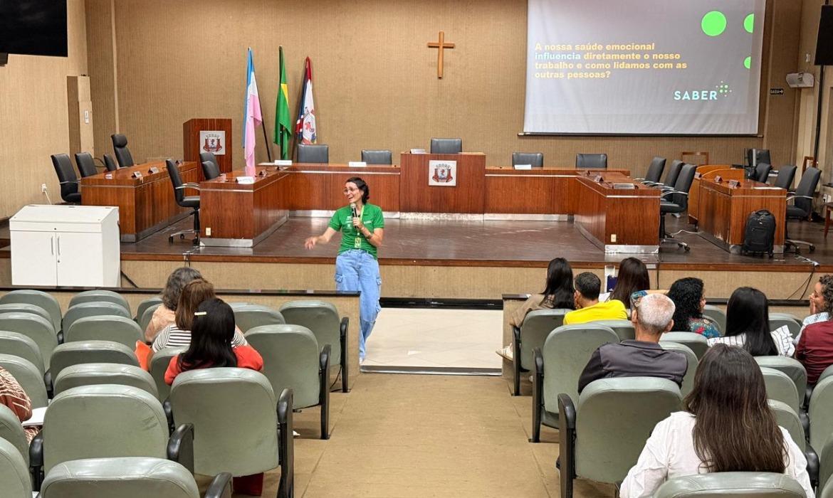Educação inicia formação sobre saúde mental e autocuidado a professores da Educação Infantil e Ensino Fundamental