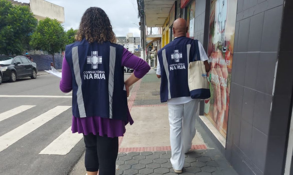 Consultório na rua: programa oferece serviços de saúde a moradores de rua