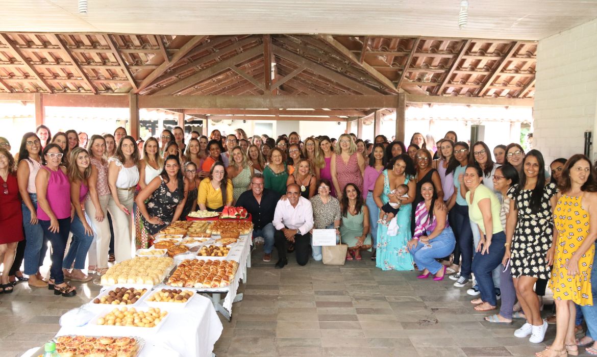 Prefeitura realiza café da tarde em homenagem do Dia Internacional das Mulheres