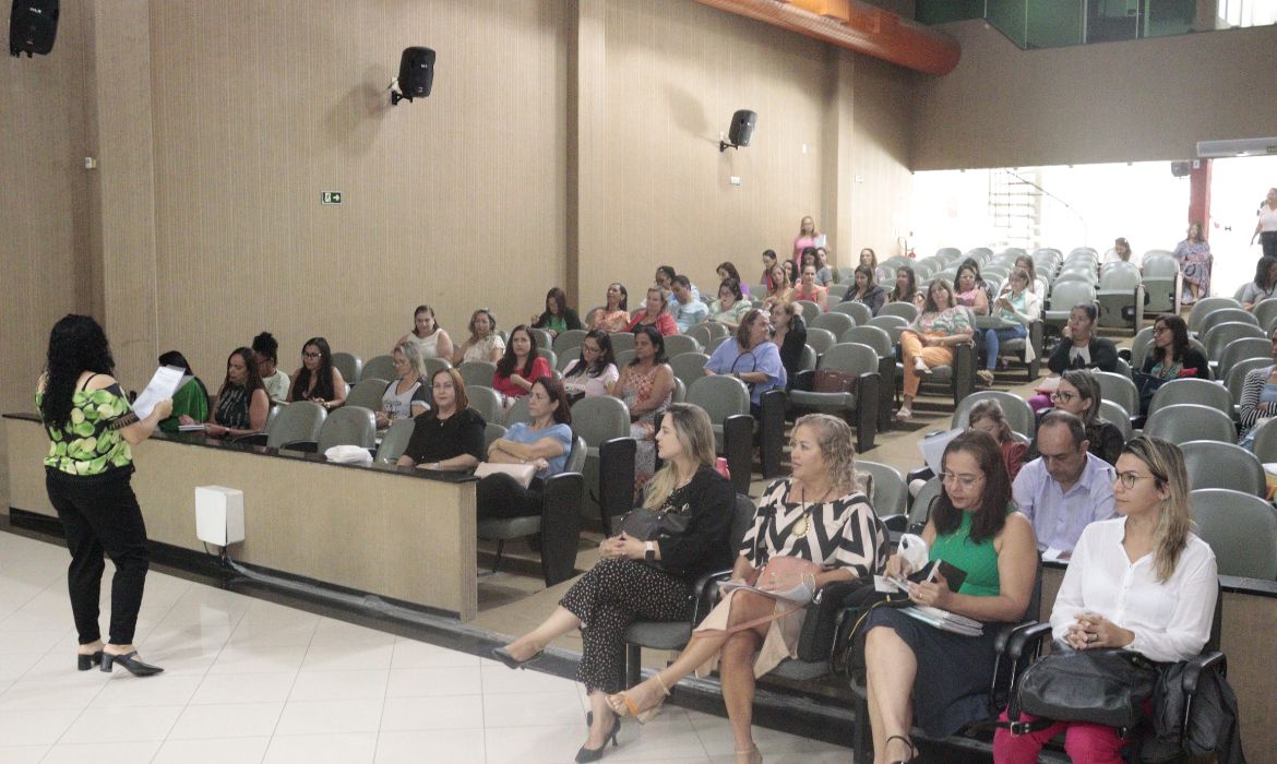 Seminário debate Gestão de Acompanhamento, Monitoramento e Avaliação das Aprendizagens