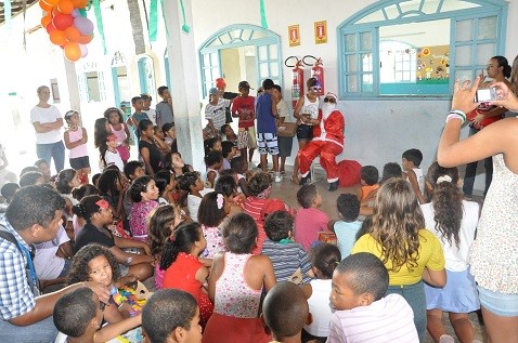 Correios promove ação solidária em escolas de Santa Cruz