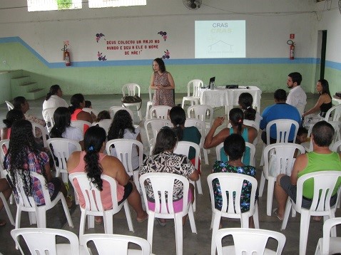 DESENVOLVIMENTO SOCIAL E TRABALHO - CRAS de Guaraná promove palestra com o tema “Violência contra a Mulher”