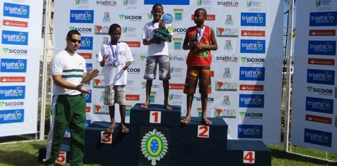 Espírito Santo representado por alunos de Aracruz na etapa nacional das Olimpíadas Escolares