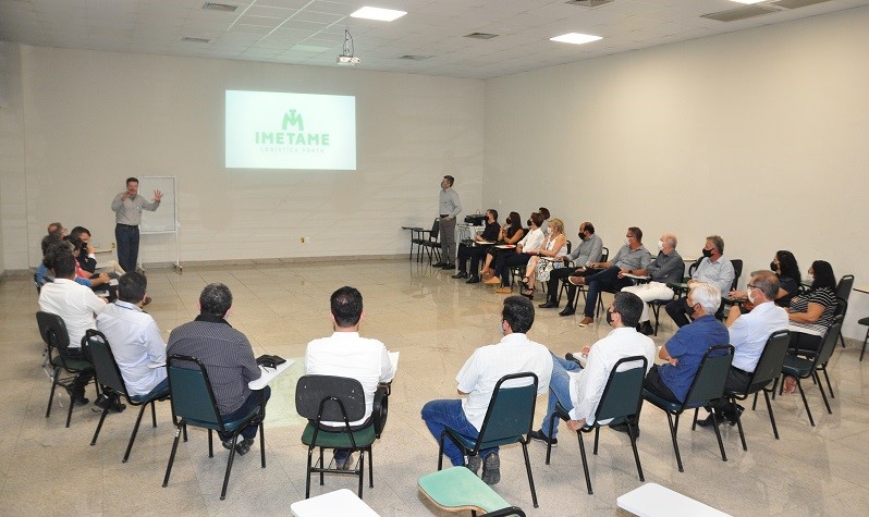 Prefeitura de Aracruz conhece projetos de investimentos da Imetame