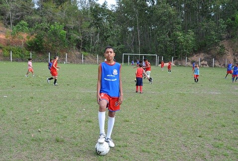 Projeto Esporte Cidadão incentiva crianças e adolescentes à prática de exercícios e ao convívio social