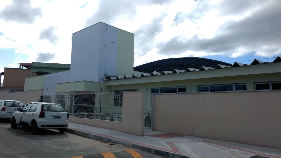Autoridades visitam obra da escola Zenilia Varzem Ribeiro na Barra do Riacho
