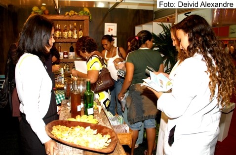 Secretaria de Turismo de Aracruz participa da maior Feira de Gastronomia e Hotelaria do Estado