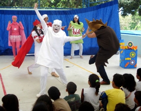 Crianças de Aracruz participam da Semana Sorria Orla